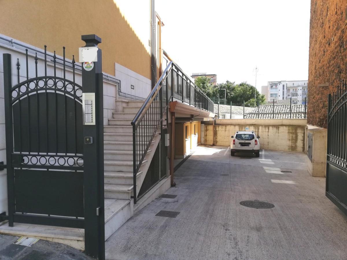 Friends & Family Apartment - Free Parking Car Catania Eksteriør bilde