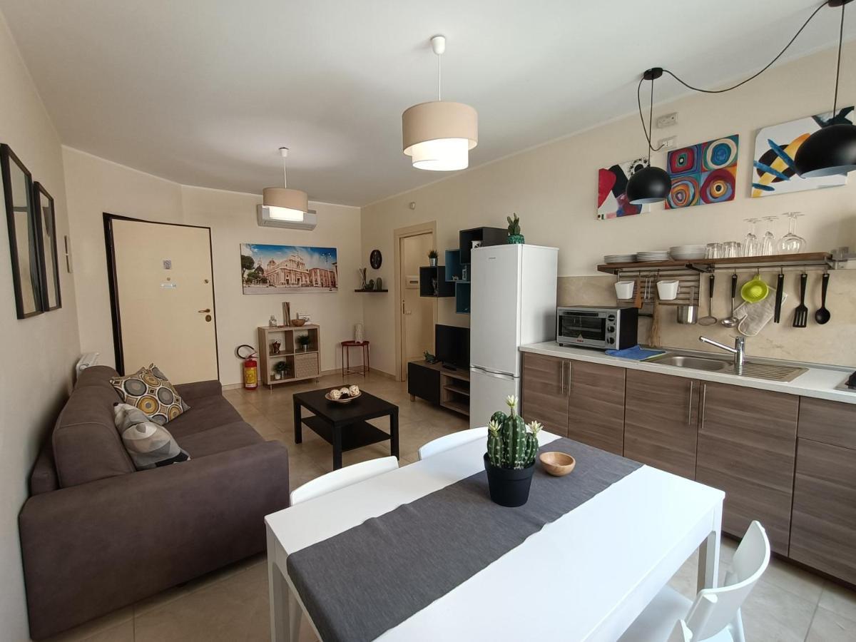 Friends & Family Apartment - Free Parking Car Catania Eksteriør bilde